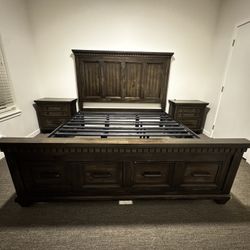 King Bedroom Set — Solid Wood, Storage Footboard, Nightstands — $400 OBO 