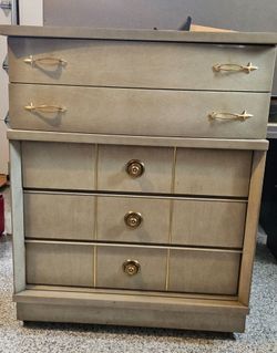 Chest/dresser