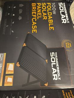 Portable Solar Panel Briefcase