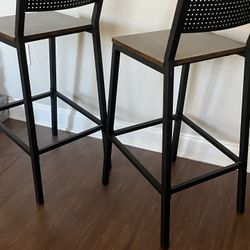 2 For Price Of 1 Matching Bar Stools Tall Chairs 🪑