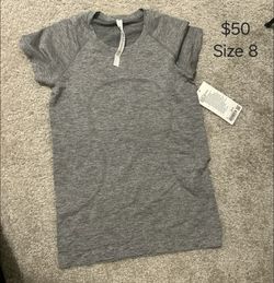 Lululemon Swiftly Tech Short Sleeve 2.0 Size 8 $50