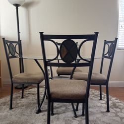 Glass dining table & 4 Chairs