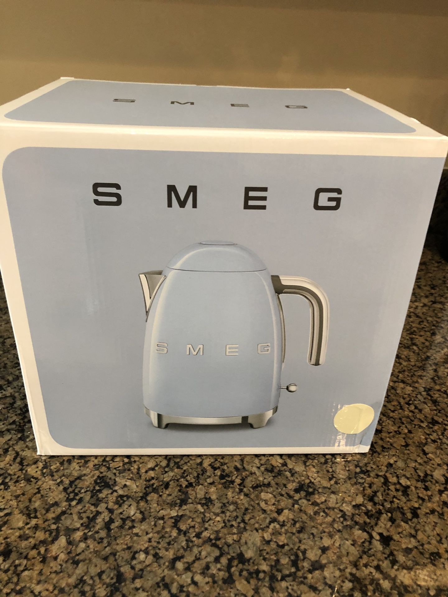 SMEG Italian retro electric kettle (Cream)