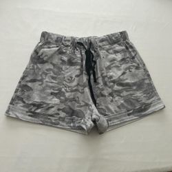 Women’s Camouflage High Waisted Shorts in Grey, Small
