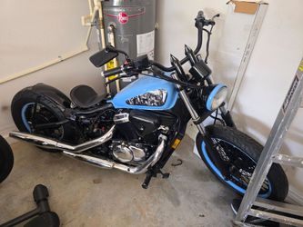 Motorcycle 2006 honda shadow 600