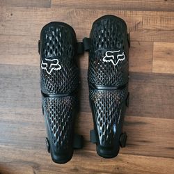 Knee guards