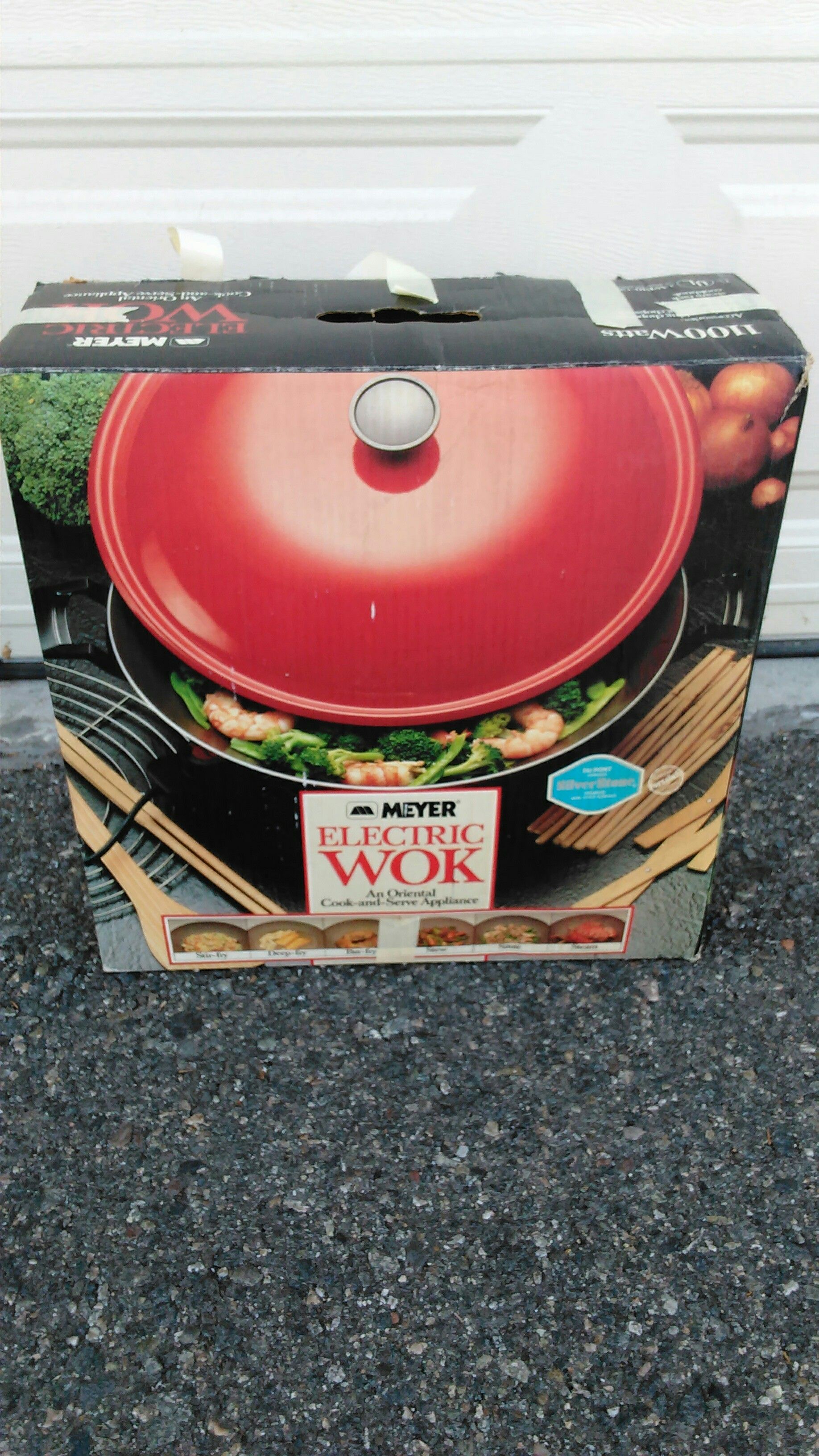 Meyer 1100W electric wok