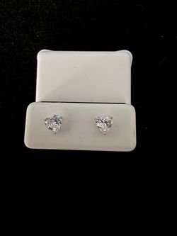 Heart-Cut  Stud Earrings sterling silver