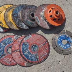 Makita 4 1/2" angle grinder 