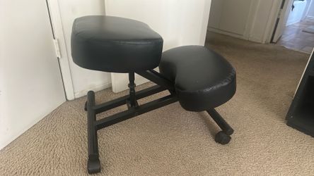 Ergonomic Kneeling Chair 