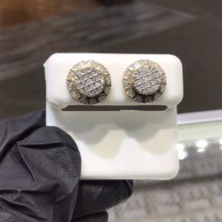 10k Gold And Diamond Big Earrings With Screw Back Available In Stock .💎💎💎