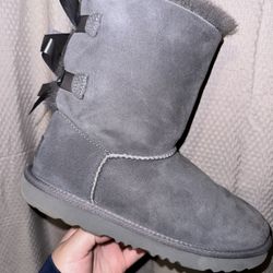 Ugg Boots 5 Youth 