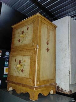 File cabinet