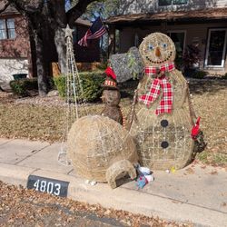 Outdoor Christmas Decorations 