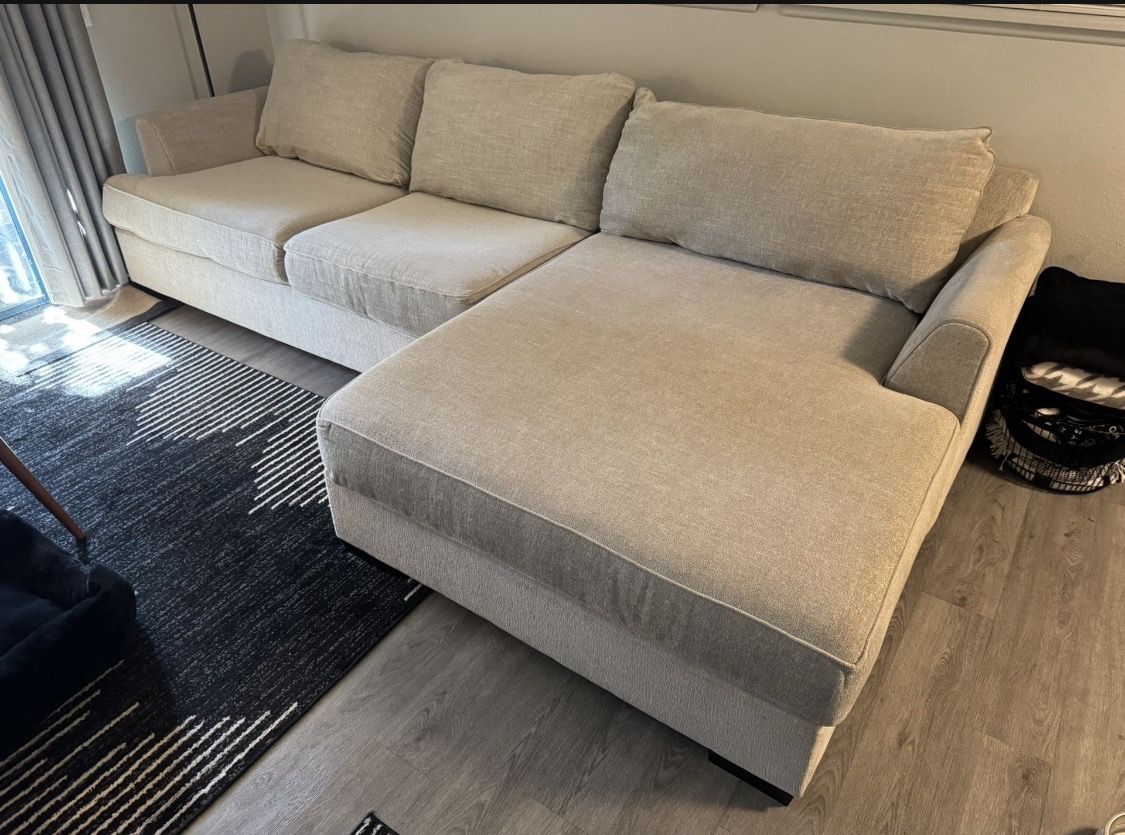 Beige Large Sofa With Chaise