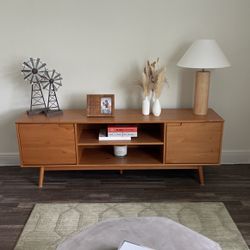 Gorg TV Stand Or Accent Table 