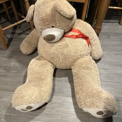 4ft stuffed bear