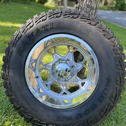 8x6.5 20” cali wheels and 39” tires