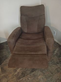 FREE COMFY "STUCK-UP" POWER RECLINER
