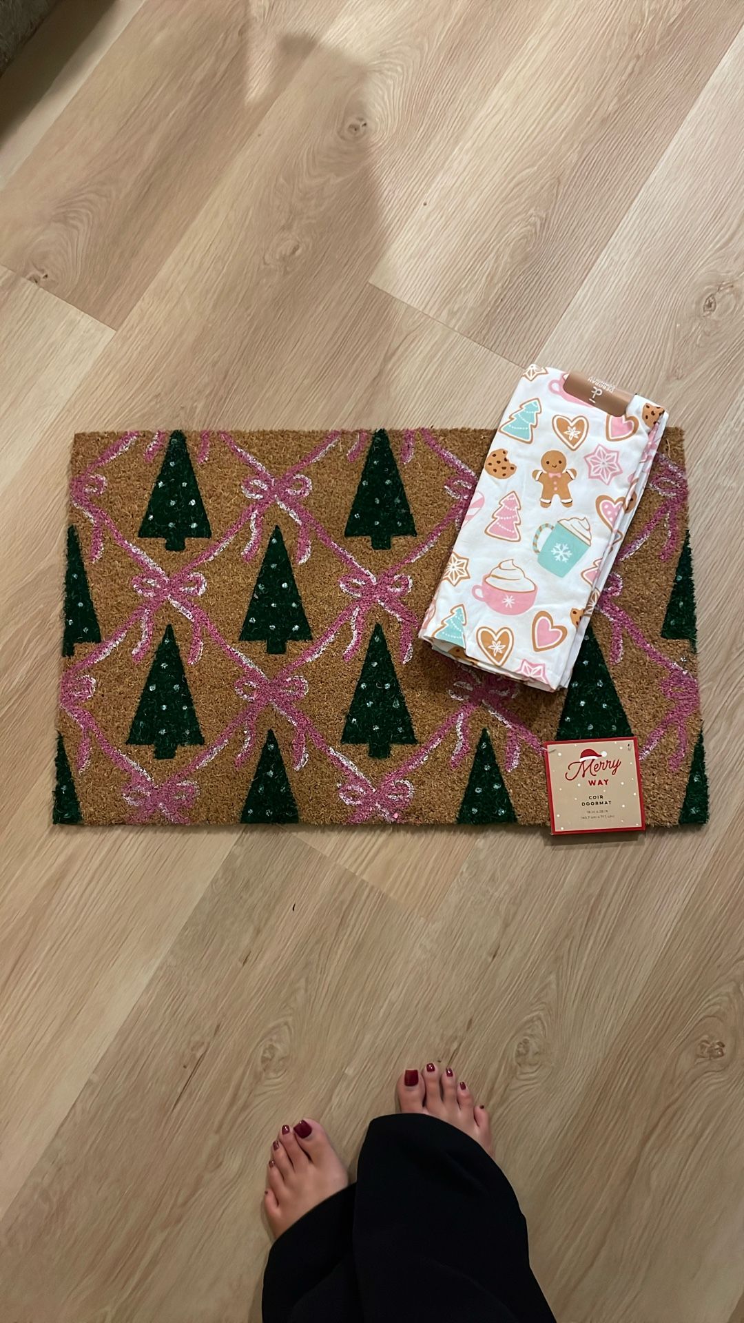 Holiday Door Matt And Kitchen Hand Towels $10 For Both 