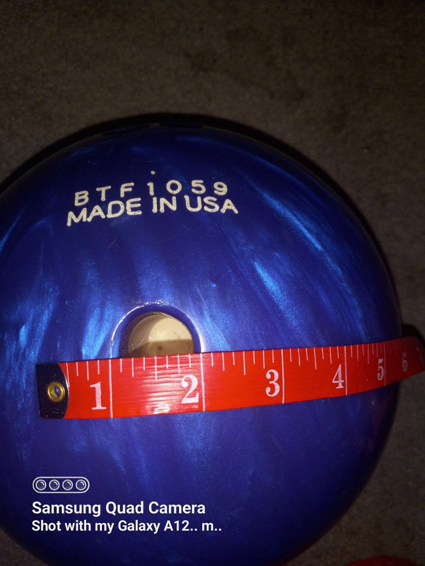 Bowling Balls And Women Shoes $10 Each