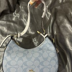 Coach Shoulder Bag 