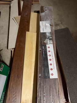 Wooden flooring boxes and loose pieces for FREE