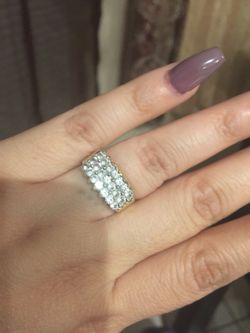 Fashion jewelry ring size 5... $5