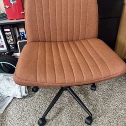 Wide Office Chair