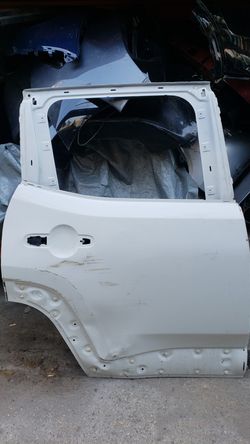 2014/2015/2016/2017 Jeep Renegade Right Rear Door