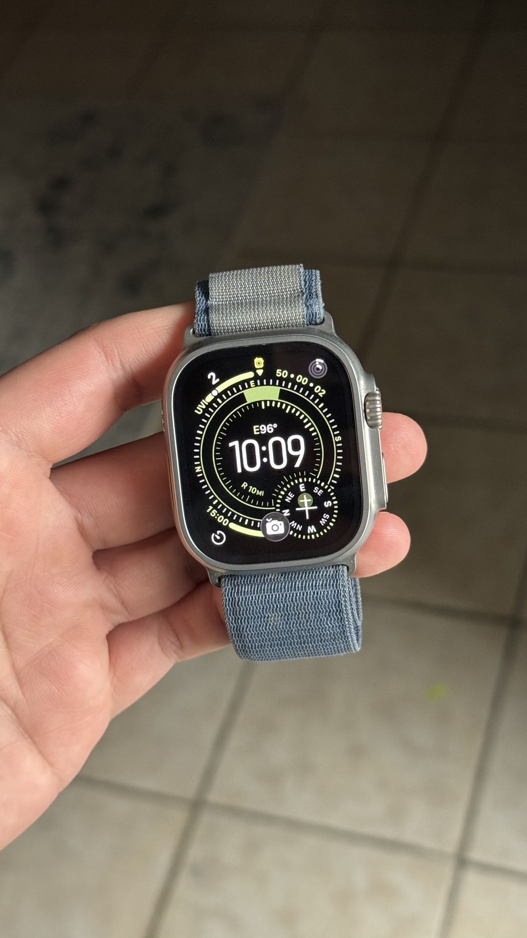 Apple Watch Ultra 2 49mm Natural Titanium (Cellular)