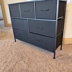 Dresser new