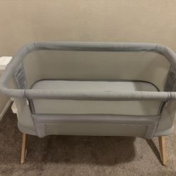 Newton Bassinet Bedside Sleeper Crib