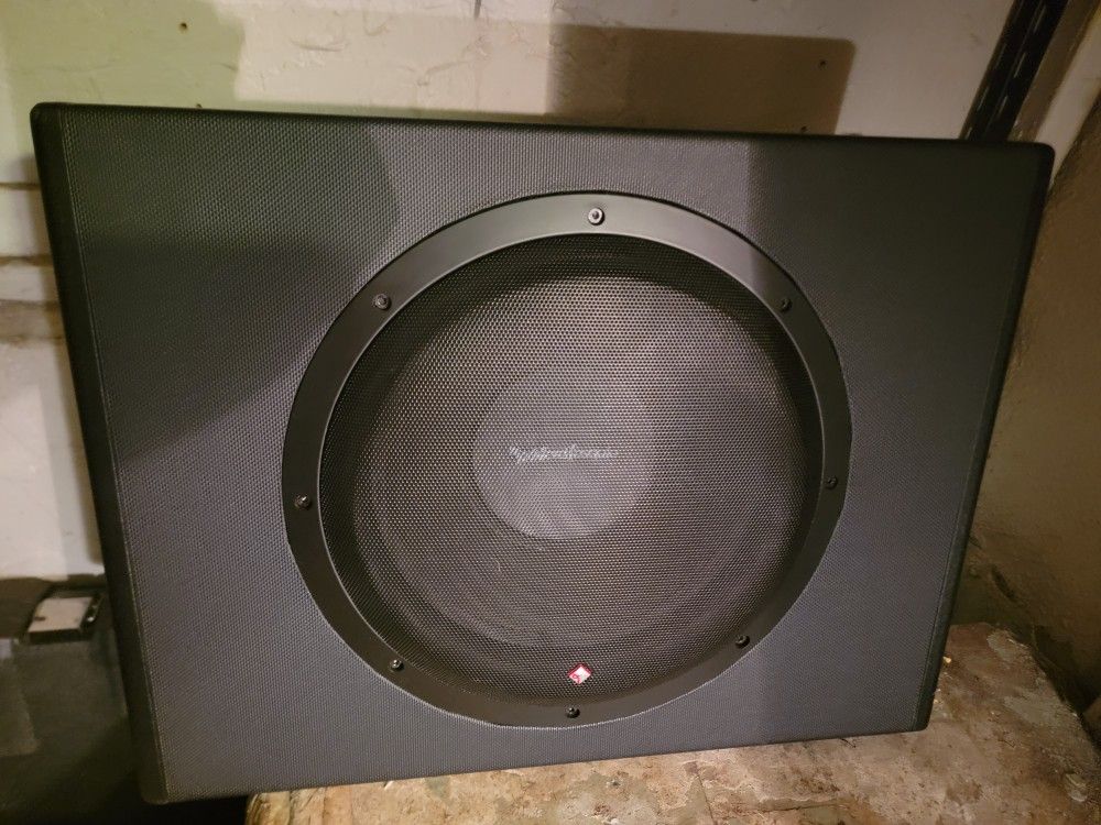 Rockford Fosgate 12 Inch Sub With Built In Amp