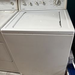 Fully Functimg Washer And Dryer - Whirlpool