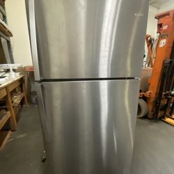 Whirlpool Refrigerator 