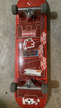 Skateboard (Baker)