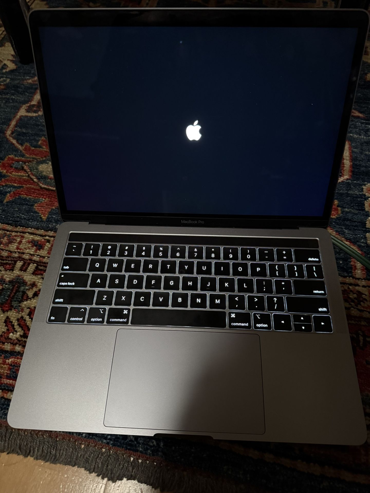 Apple MacBook Pro 2019, “Core i5” 13” Touch, 256 GB, 16 GB Memory
