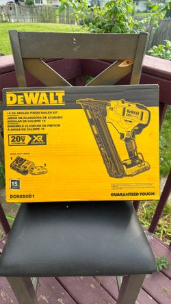 finish nailer kit Dewalt 15 GA angled finish nailer kit