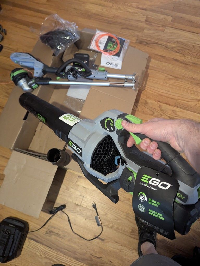 Weed Wacker+ Leaf Blower EGO POWER+ 15" Powerload String Trimmer & 615 CFM Blower w/ 2.5Ah Battery & Charger Combo Kit ST6151LB