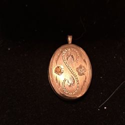 Vintage Antique Gold Locket