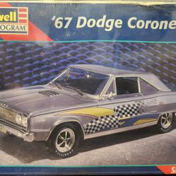 Revell 1:25 Scale '67 Dodge Coronet R/T Model Kit