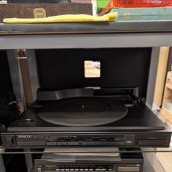 Kenwood KD-66F Turntable