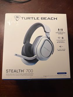 STEALTH™ 700 WIRELESS MULTIPLATFORM GAMING HEADSET NEW
