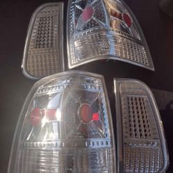 03-06 Lincoln Navigator Tail Lights Luces Traseras Calaveras Micas 