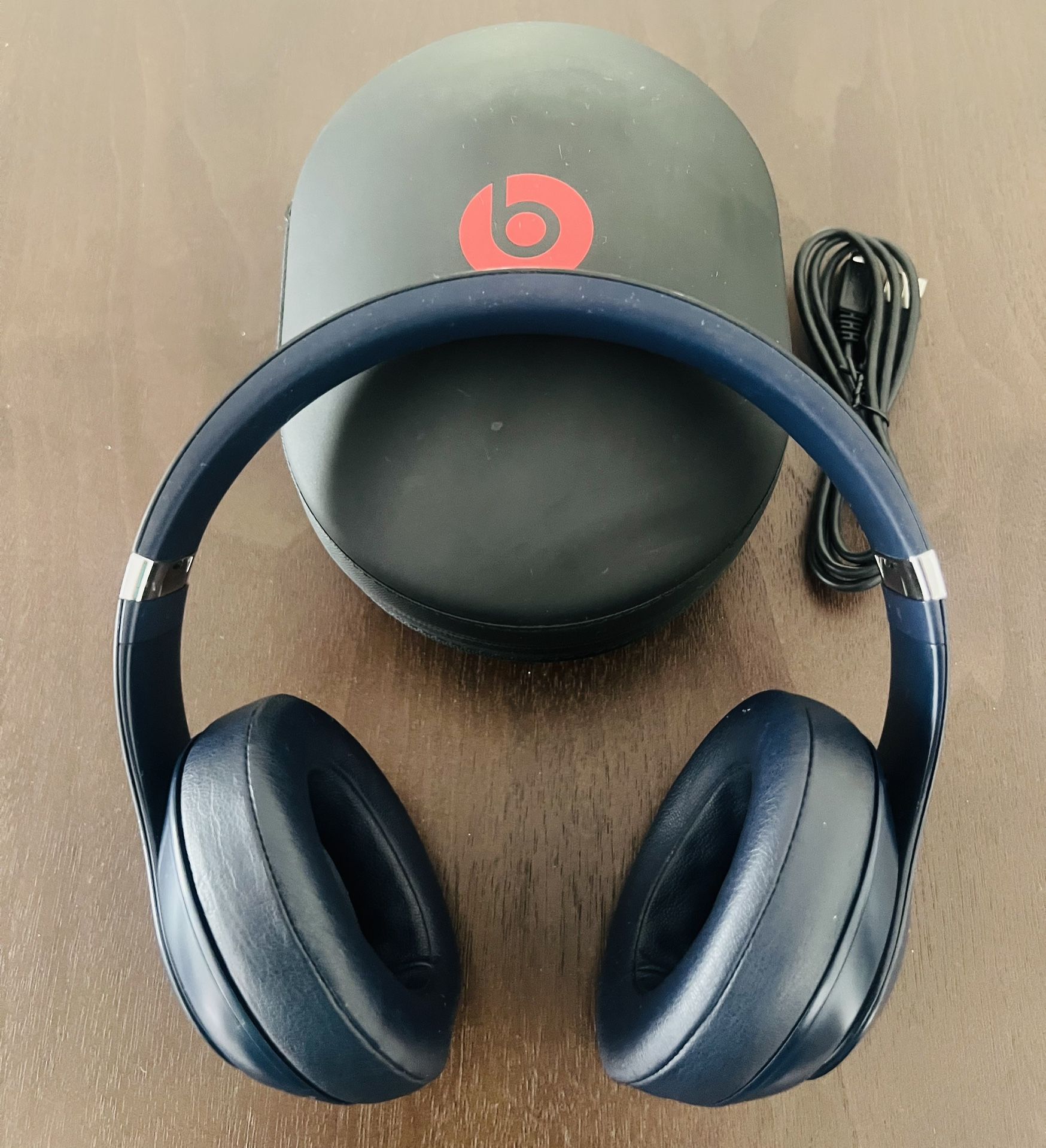 Genuine Beats Studio 3 Wireless Headphones - Navy Blue