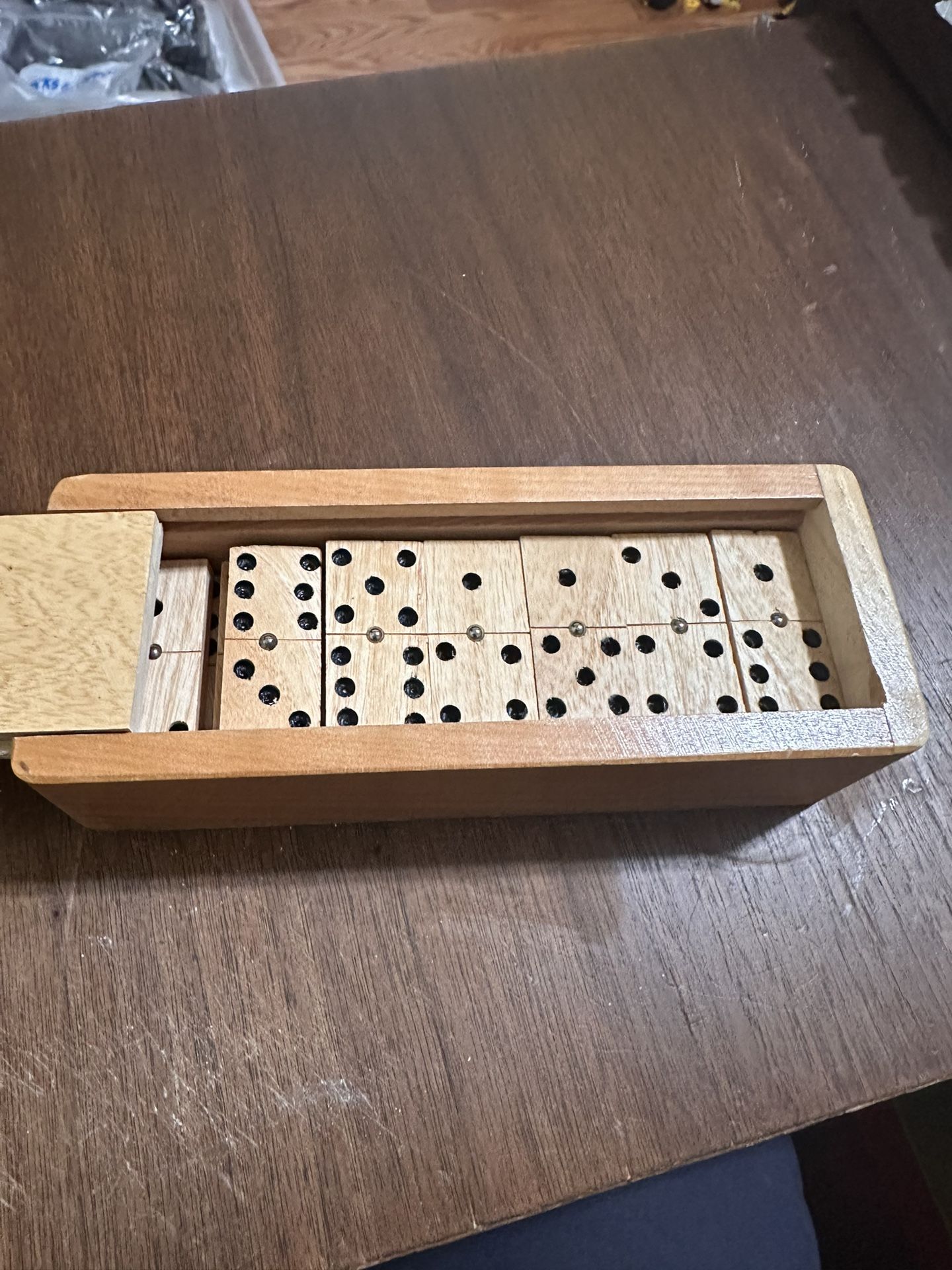Dominoes