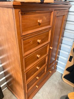 Dresser