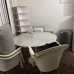 Marble Dining Table + 4 Chairs – Tulip Style (Saarinen Inspired)