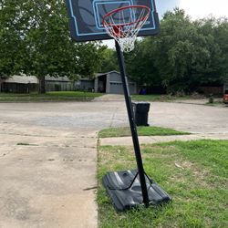 Like New Basketball Hoop 